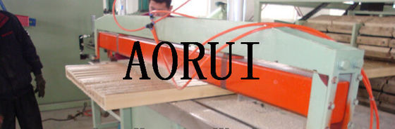 Un buon prezzo. Estrusore a vite del gemello del bordo della porta del PVC della decorazione, linea dell'estrusione del pannello della porta di WPC in linea